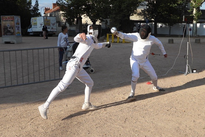 LE COMBAT