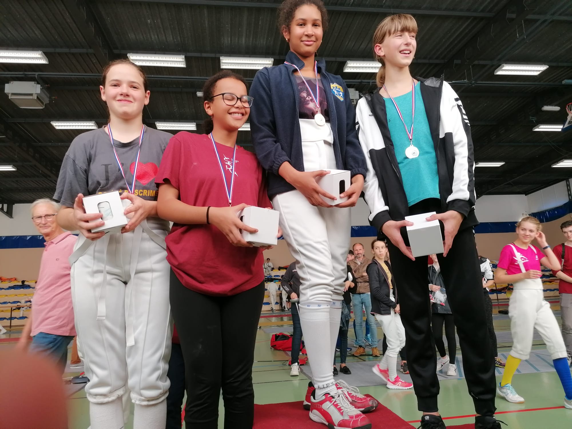 Ines championne aura m15 epee